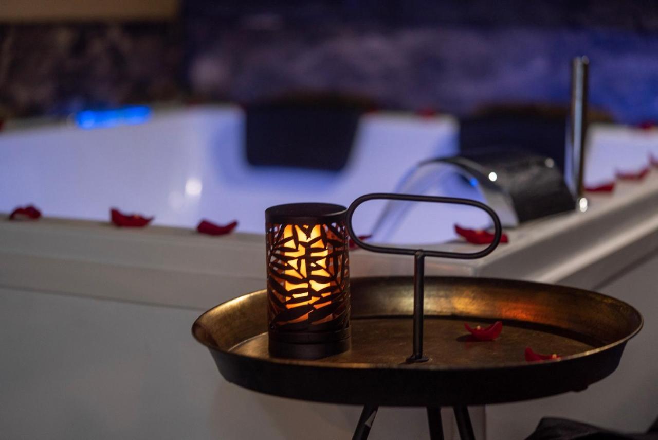 Love Suites & Spa "Le Loft" Avec Jacuzzi Privatif Médis Zewnętrze zdjęcie