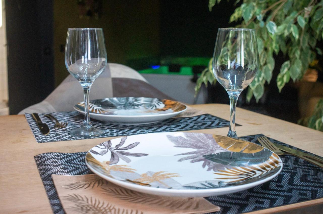 Love Suites & Spa "Le Loft" Avec Jacuzzi Privatif Médis Zewnętrze zdjęcie